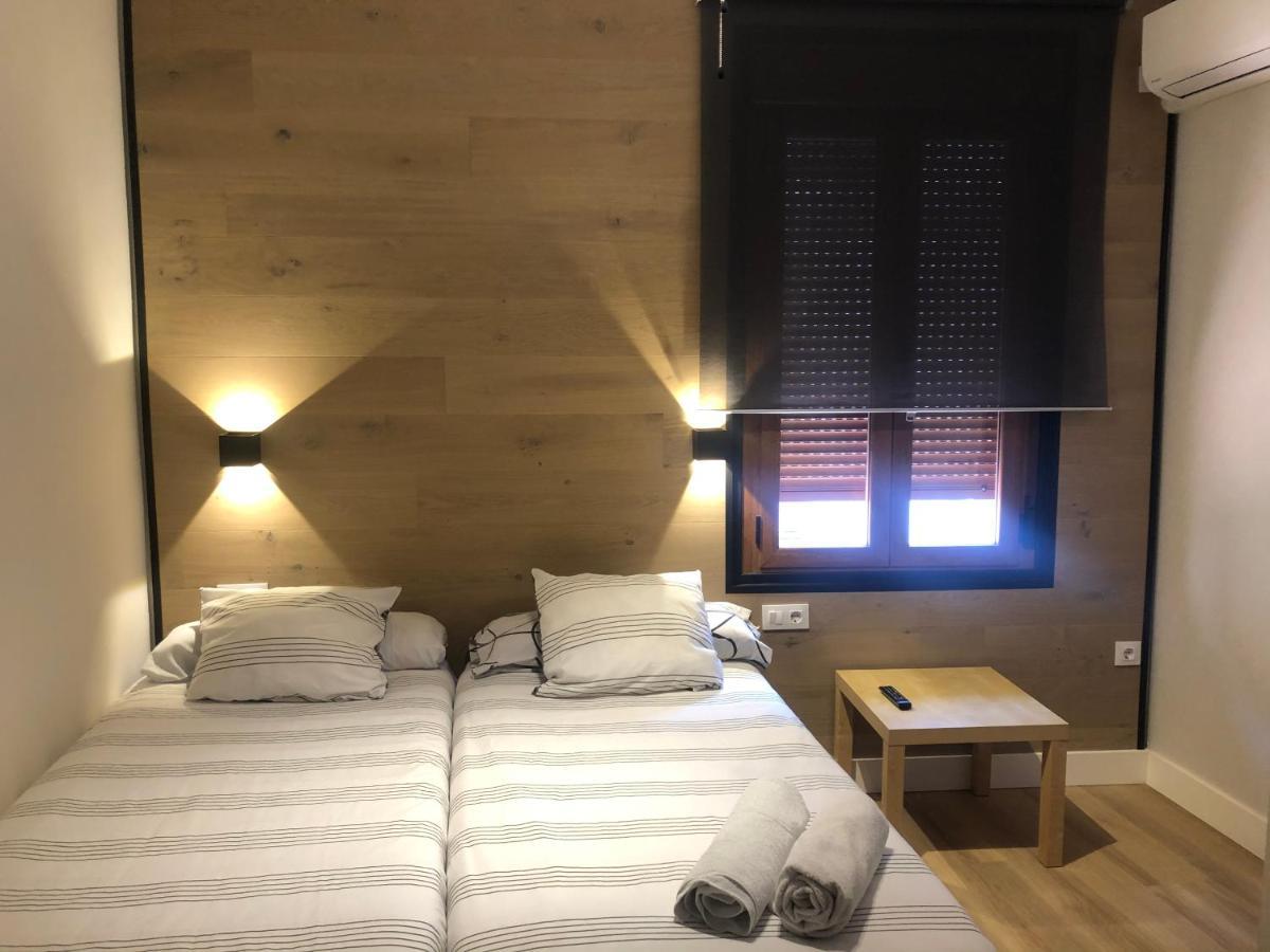 La Capital Del Jerte Apartment Plasencia Luaran gambar